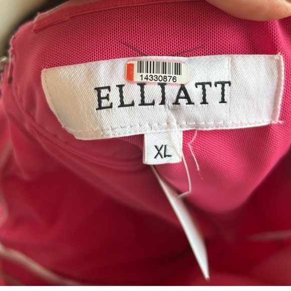 ELLIATT Across Gown - Picture 4 of 8